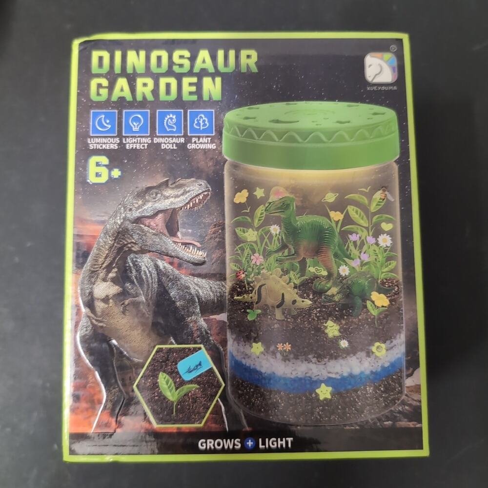 New LED Light-Up Dino World Terrarium Kit Complete with 3 Dinosaurs Stem